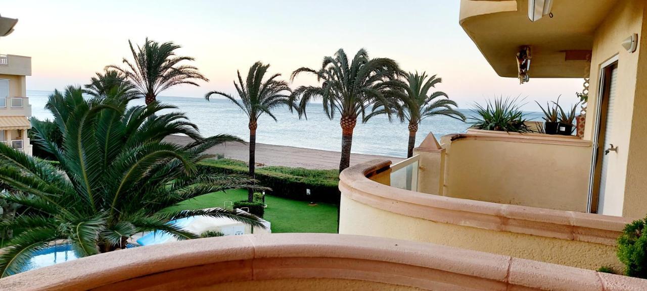 Estupendo Apartamento En Primera Linea De Playa Y Con Vistas Al Mar Дения Экстерьер фото