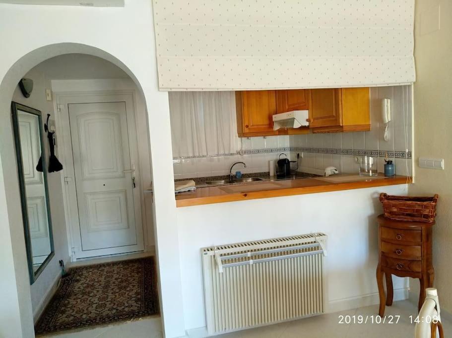 Estupendo Apartamento En Primera Linea De Playa Y Con Vistas Al Mar Дения Экстерьер фото