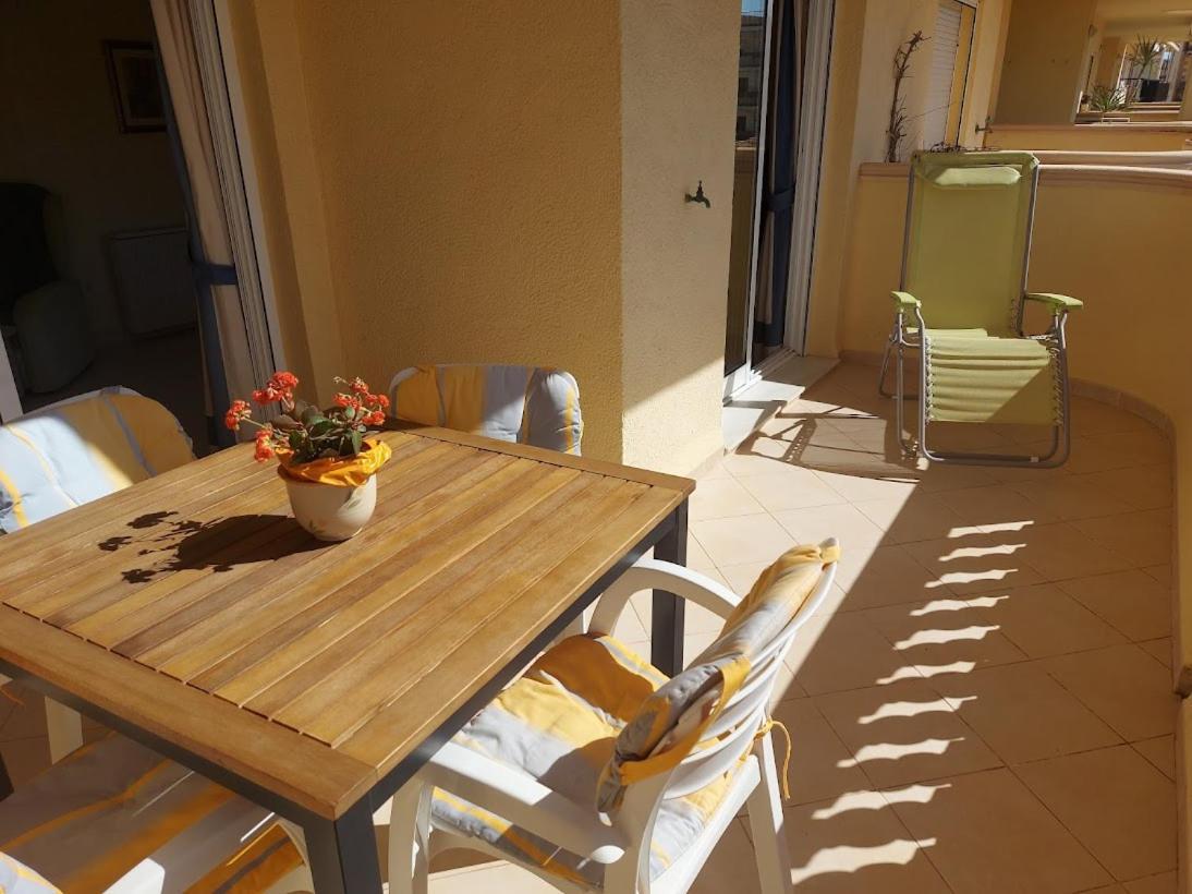 Estupendo Apartamento En Primera Linea De Playa Y Con Vistas Al Mar Дения Экстерьер фото